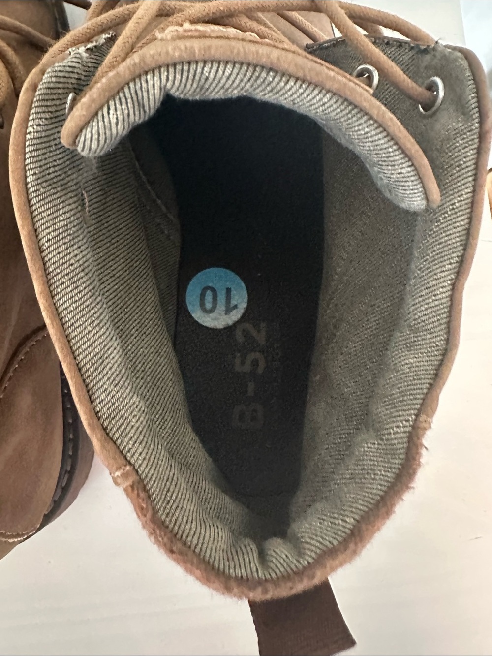 Men's Suede Chukka Boots in Tan — Lace-Up Casual Boots Size 10 - Picture 6 of 7